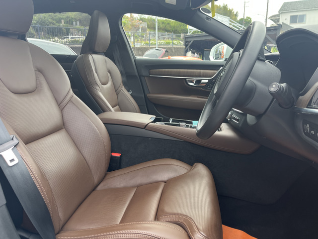 V90リチャージ プラグインハイブリッド T8 AWD インスクリプション 4WD