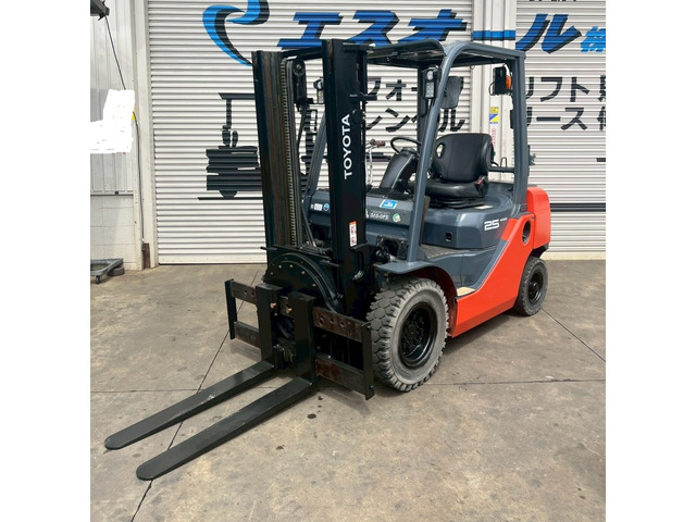 トヨタL&amp;Fエンジンフォークリフト