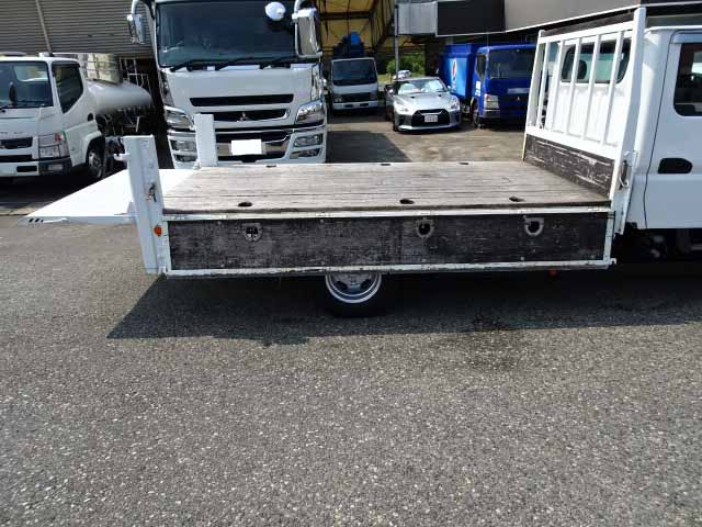 �y�����@�^�z4P10 �y���r�C�ʁz3000/D �y��Ԓ���z6�l �y�ő�ύځz1900kg �y�ԑ��d�ʁz4970kg �y�S ���z597cm �y�S ���z188cm �y�S ���z209cm