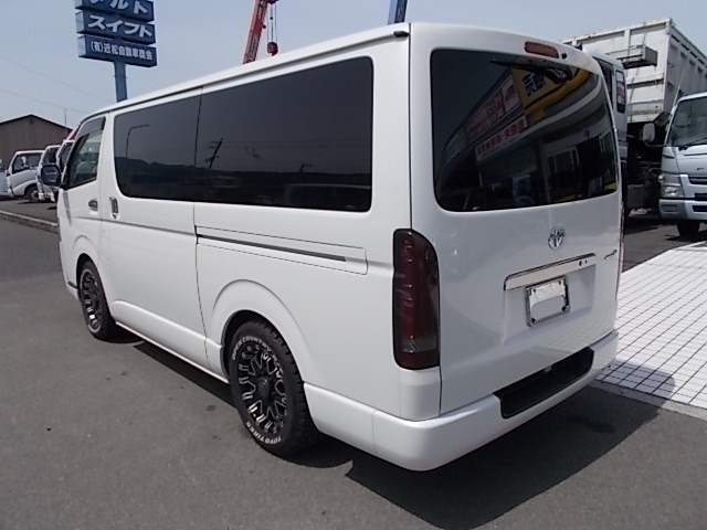 ハイエースバン3.0 スーパーGL ダークプライム ロング ディーゼル 4WD
