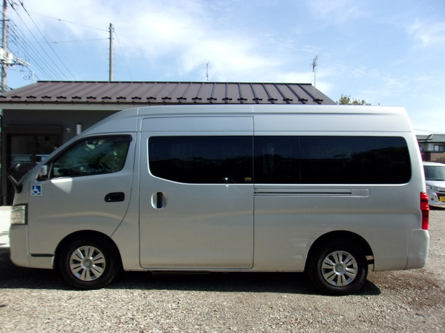 NV350キャラバン2.5 チェアキャブ D仕様