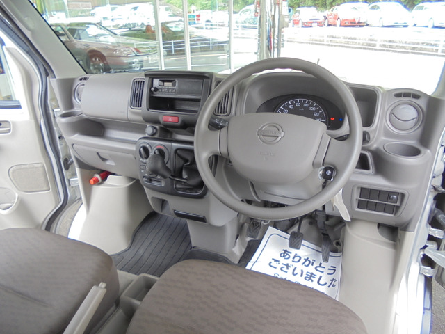 NV100クリッパーDX ハイルーフ 4WD