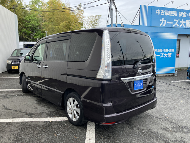 セレナ2.0 ハイウェイスター S-HYBRID Vセレクション