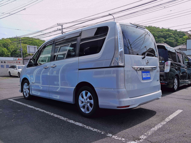 セレナ2.0 ハイウェイスター S-HYBRID Vエアロモード