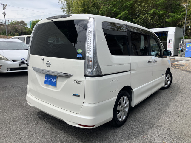 セレナ2.0 ハイウェイスター S-HYBRID Vセレクション