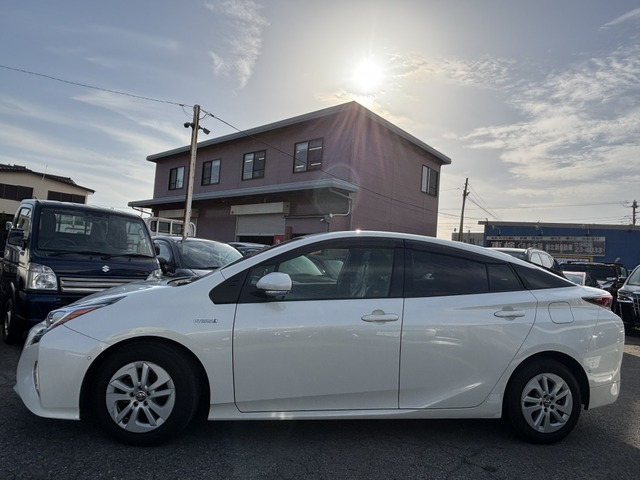 プリウス1.8 S セーフティ プラス