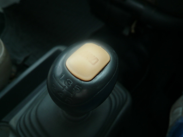 4WD���ʂ���񂾔_�n���R�����͋�������܂�!!�V�t�g���o�[��̃{�^�������������Ő؂�ւ�����̂Ŏg�����肪�����ł���(*^^)v