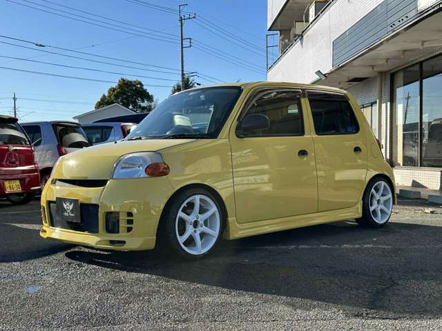 エッセD