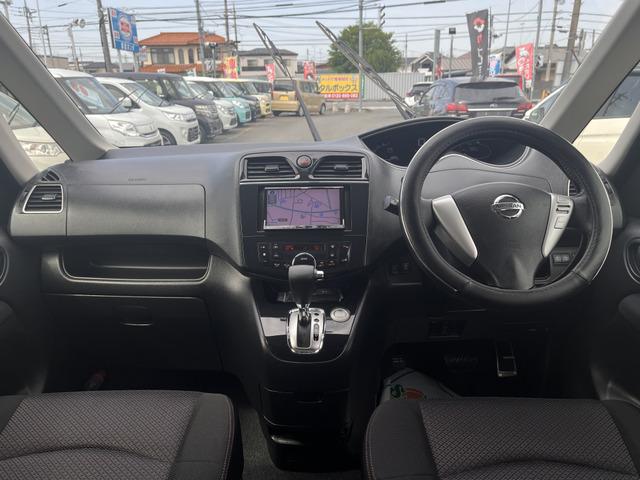 セレナ2.0 ハイウェイスター S-HYBRID Vセレクション