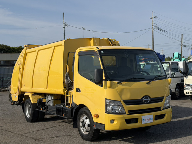デュトロ塵芥車