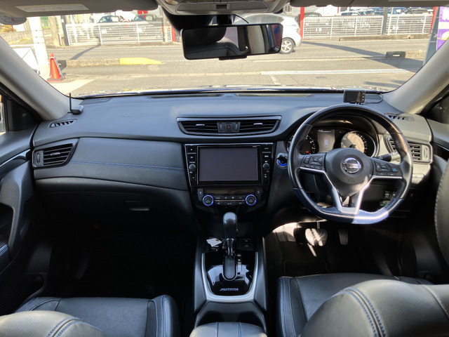 エクストレイル2.0 AUTECH iパッケージ ハイブリッド 4WD