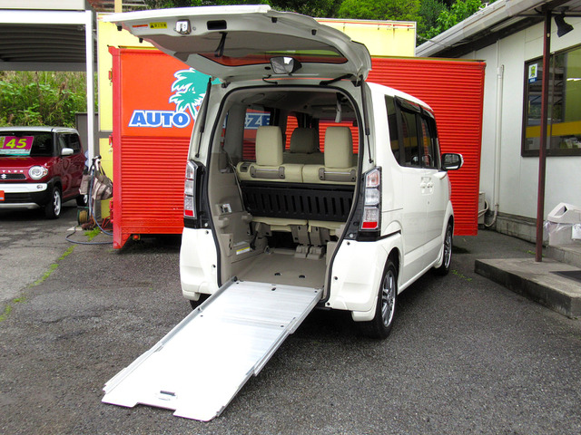 N-BOX+G ターボパッケージ 4WD
