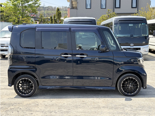 N-BOXカスタムL ターボ 4WD
