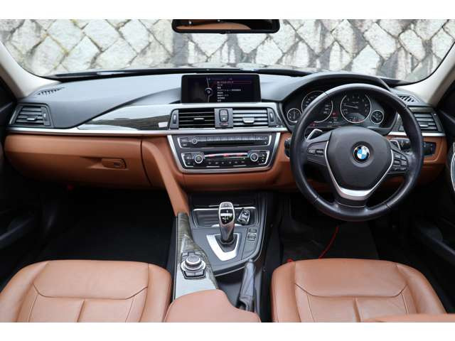 3シリーズツーリング320i