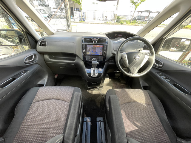 セレナ2.0 ハイウェイスター V エアロモード+Safety II S-HYBRID