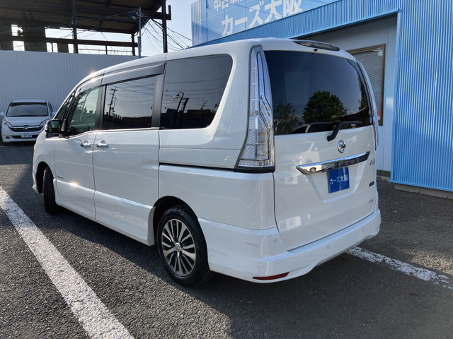 セレナ2.0 ハイウェイスター S-HYBRID