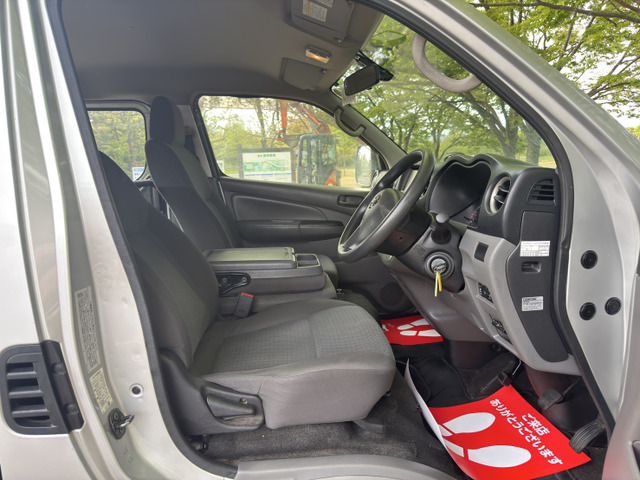 買ったばかりの愛車、ずっときれいにしていたいですよね!ご購入いただいたお車を綺麗な状態に保てるよう、コーティングなどのオプションもご用意しております。詳しくは店舗までお問い合わせください♪