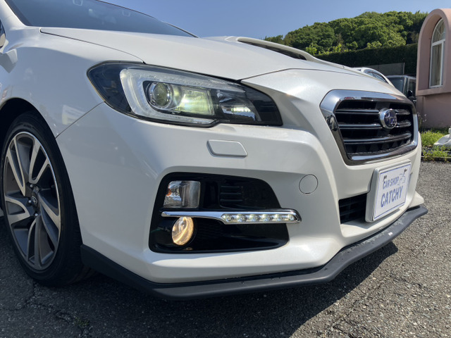 �I�v�V������LED���C�i�[�ASTi�X�|�C���[�t���ł��B