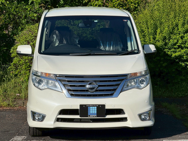 セレナ2.0 ハイウェイスター Vセレクション+Safety S-HYBRID