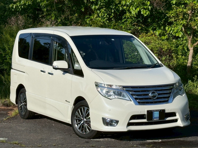 セレナ2.0 ハイウェイスター Vセレクション+Safety S-HYBRID