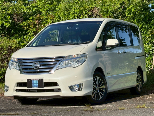 セレナ2.0 ハイウェイスター Vセレクション+Safety S-HYBRID