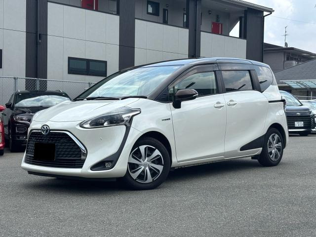 シエンタハイブリッド 1.5 G クエロ