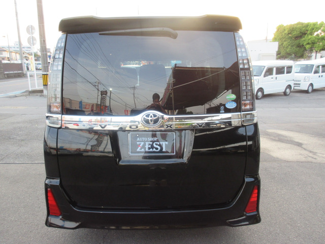 ヴォクシー2.0 ZS