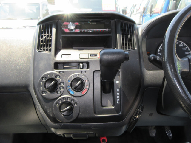 �������E�C���p�l���ł���