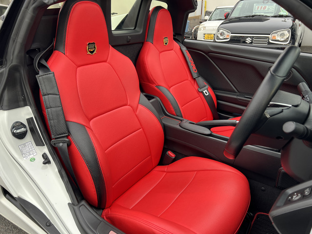 �y2�N�ۏ؁z2�N�ۏ؂��W������!���[�h�T�[�r�X�t�т��Ă���܂��B���S�̃J�[���C�t�͓��Ђł��������߂�������!(�A���Ԃ�i���ԂȂǈꕔ�ΏۊO�̎Ԏ���������܂��B�ڂ����̓X�^�b�t�܂ŁB)