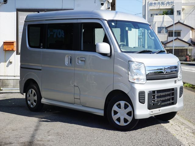エブリイワゴンウィズ 車いす移動車 左右分割式リアシート付