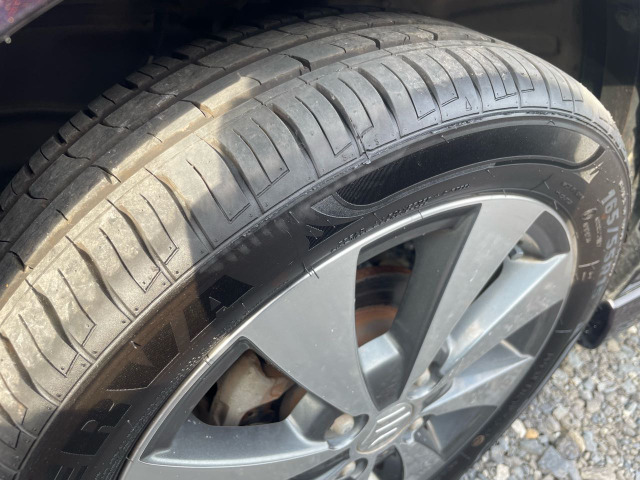 タイヤ山十分あります。車検、レッカー等で不在がちの為ご来店の際には090-5566-1626川崎までご連絡ください(^^♪