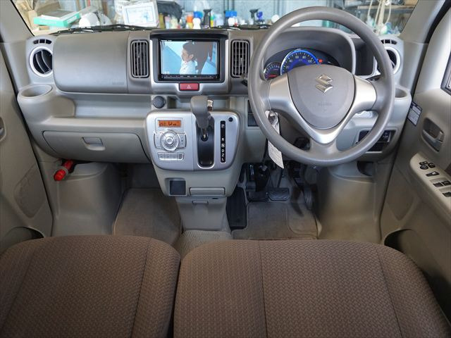 エブリイワゴンウィズ 車いす移動車 左右分割式リアシート付