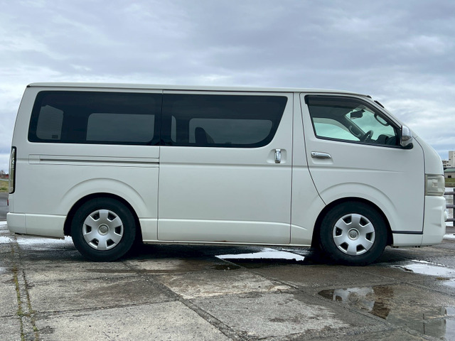 ハイエースバン3.0 スーパーGL ロング ディーゼル 4WD