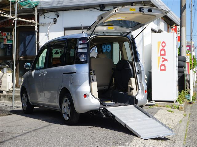 シエンタ1.5 G ウェルキャブ 車いす仕様車 スロープタイプ タイプI