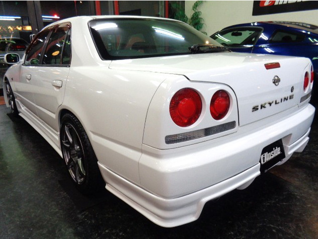 �z���C�g�J���[4D�Z�_���{�f�B&R34GTRV�X�y�b�NNISMO�d�l�t���G�A��&ENKEI�A���~�z�C�[��&�N���A�E�C���J�[���h���X�A�b�v�d�l�Ԃł�