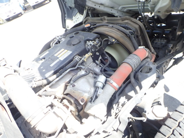 �ԗ��^��:TPG-NKR85AN �G���W���^��:4JJ1 �r�C��:2.99L �y��(�f�B�[�[��) �^�[�{����(150PS) �r�K�X�K�� DPD(�r�C�K�X�򉻑��u)