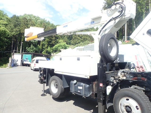 �v���ȍ�Ƃ��x���郏���s�����o�[�ɒᑖ�s5.8��km�̑�3�u�[��FRP�R�[�e�B���O�̍�����ƎԂ̓��ׂ͂��܂育�����܂���B