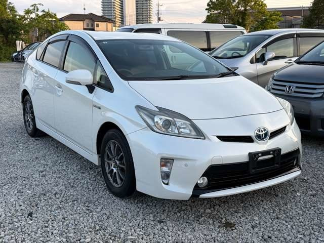 プリウス1.8 S