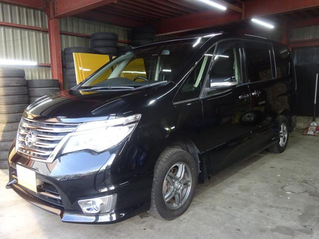セレナ2.0 ハイウェイスター Vセレクション+Safety 4WD