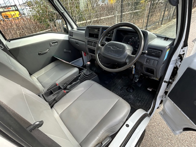 サンバートラックTB プロフェッショナル 4WD