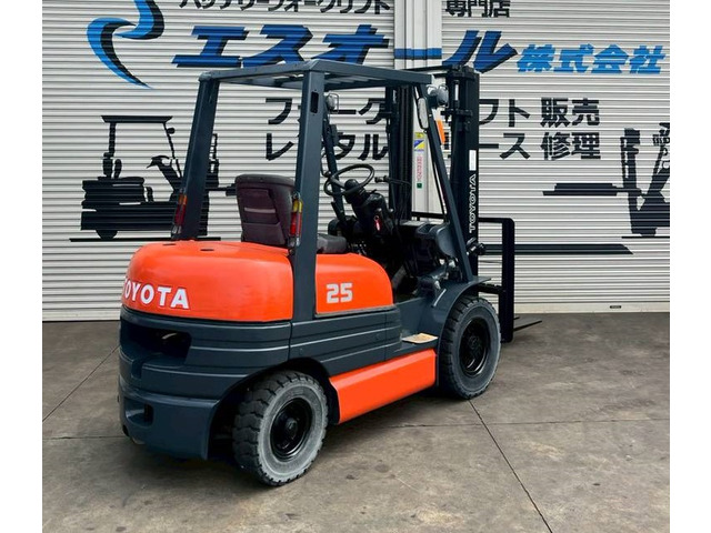トヨタL&amp;Fエンジンフォークリフト