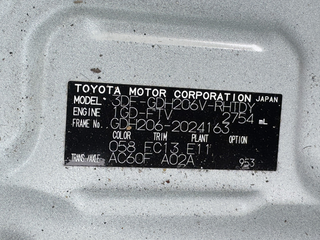 ハイエースバン2.8 DX ロング 4WD