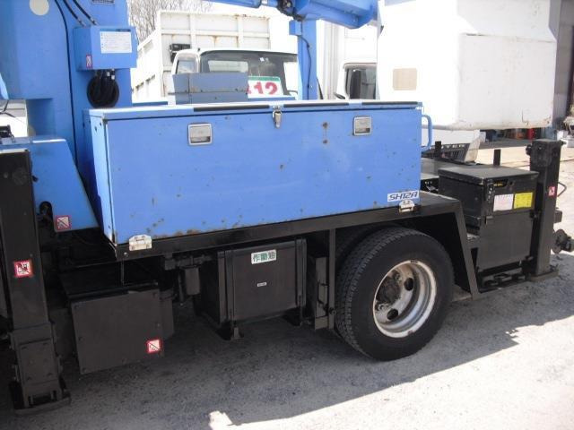 デュトロ高所作業車