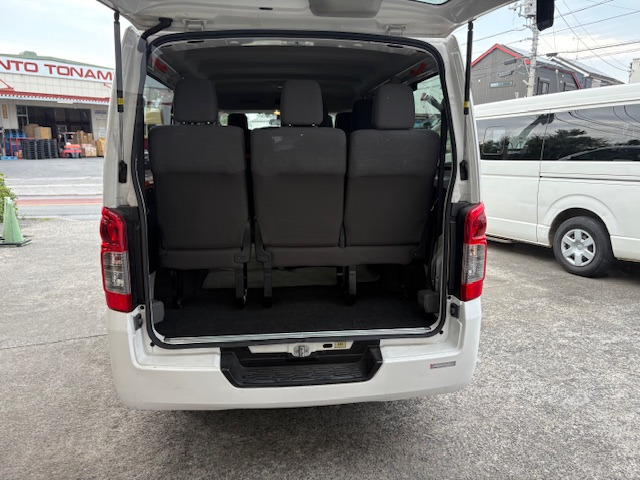 荷室