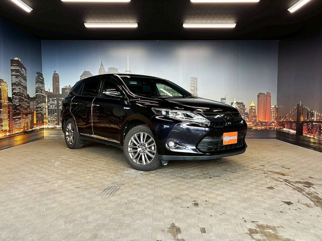 ハリアー2.5 ハイブリッド E-Four プレミアム アドバンスドパッケージ 4WD