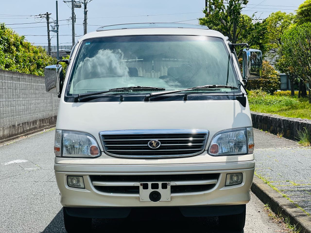 ハイエース3.0 スーパーカスタムリミテッド トリプルムーンルーフ ディーゼル 4WD
