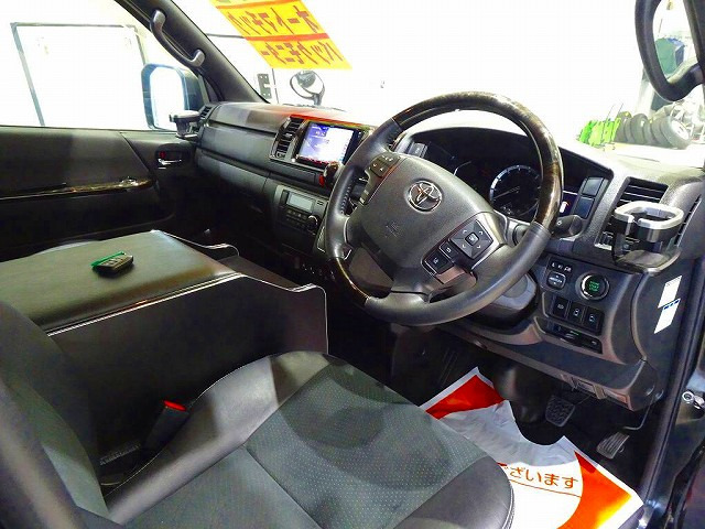 ハイエースバン2.8 スーパーGL ダークプライムII ロング ディーゼル 4WD