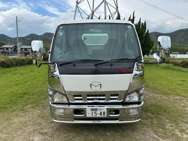 タイタン