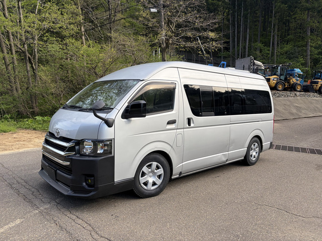 ハイエースバン2.5 DX スーパーロング ハイルーフ ディーゼル 4WD