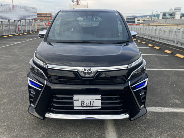 ヴォクシー2.0 ZS 煌III